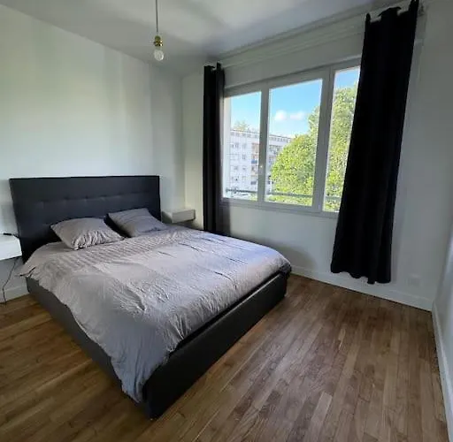 Charmant Appartement T3 Avec Balcon, Centre-Ville