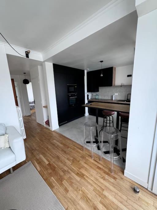 T3 Avec Balcon, Centre-ville Apartamento *