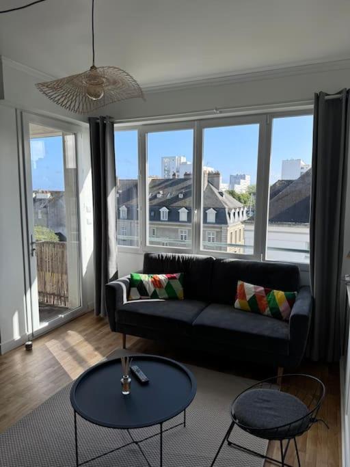 T3 Avec Balcon, Centre-ville Appartement *